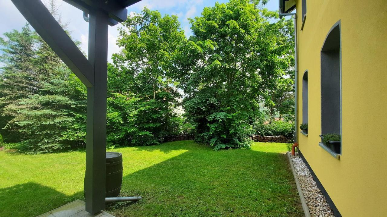 Haus Eveline - Ferienwohnungen Unterhalb Der Wartburg - Eisenach Bagian luar foto